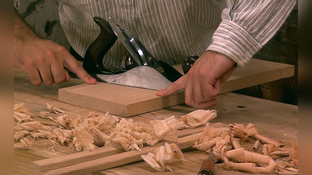 How to Use a Hand Planer: Expert Tips for Smooth Woodworking